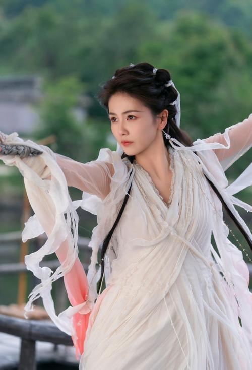 白鹿、钟汉良百度指数明星人气榜揭秘插图