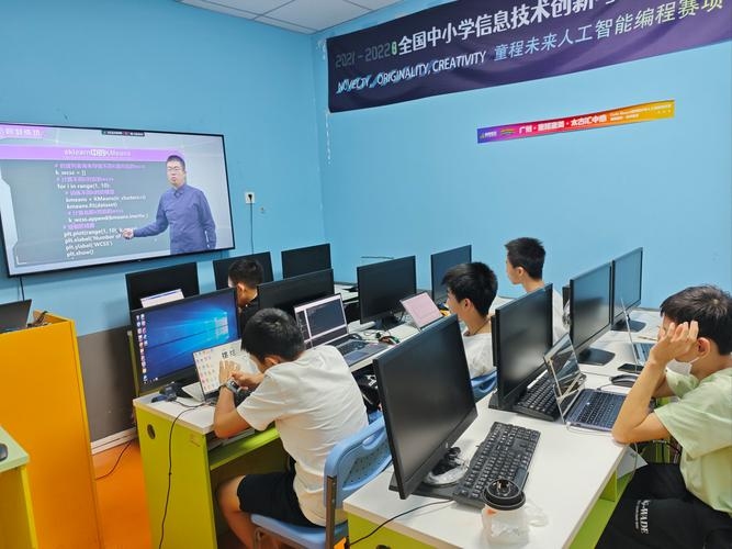 福州计算机编程培训机构，选择与成长的最佳伙伴插图