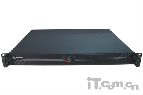 平台服务器价格与选择指南插图