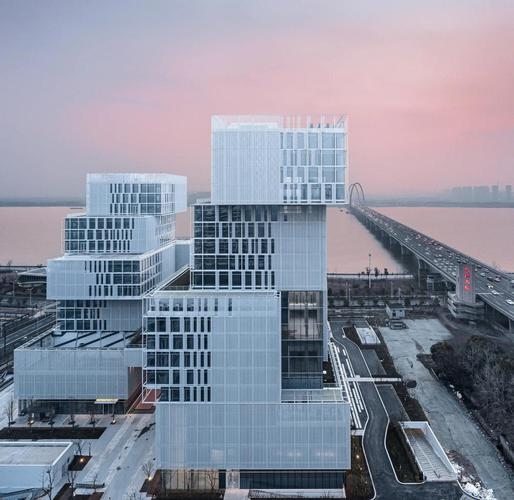 杭州两大程序开发中心，创新与发展的双翼插图