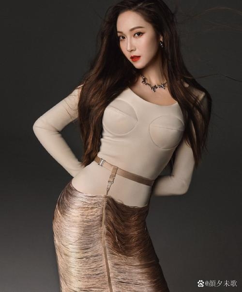 郑秀妍与Seoul的魅力交织插图