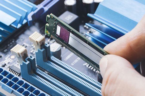 存储服务器硬盘，关键技术与应用-百挑一