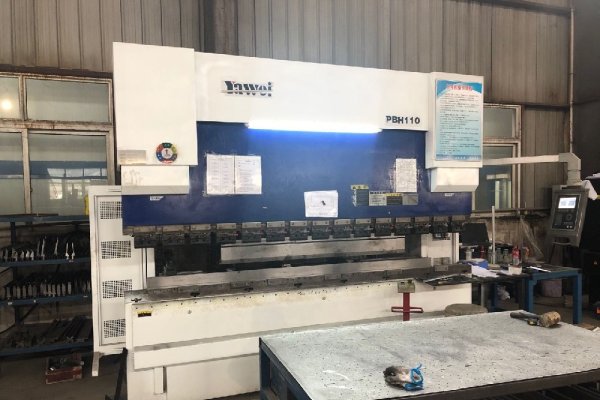 广东东莞沙田折弯机设备有限公司，专业制造，卓越服务-百挑一