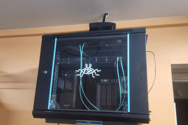 旧电脑改NAS弊端及解决方案，功耗、散热与硬件考量-百挑一