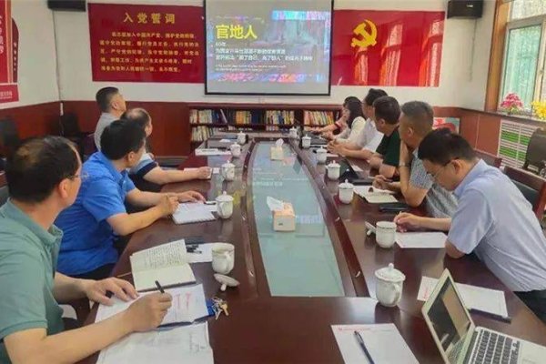 建筑官网站的全新视界-百挑一