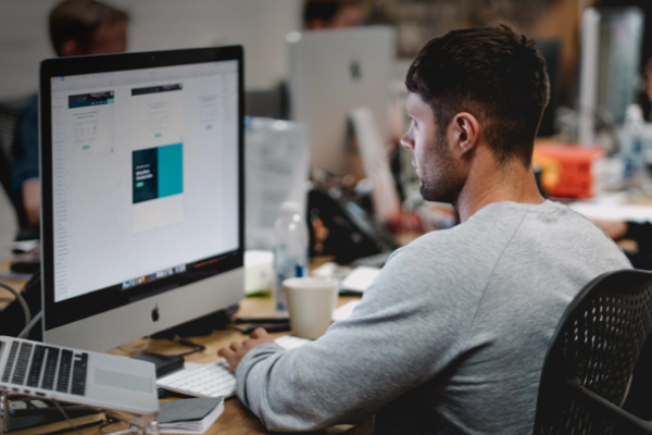 律所网站首页图片的重要性与设计策略-百挑一