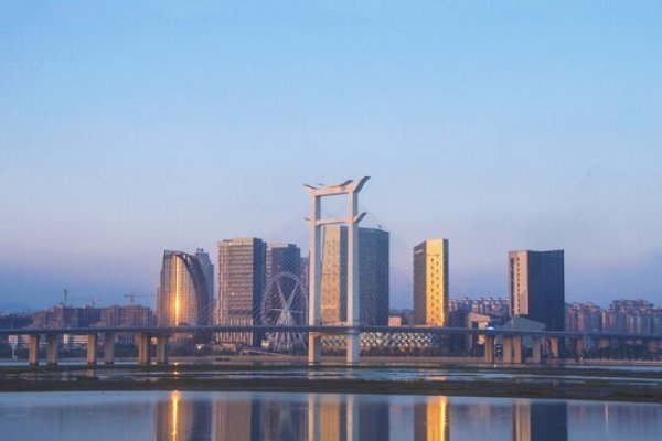 泉州网站建设案例解析-百挑一