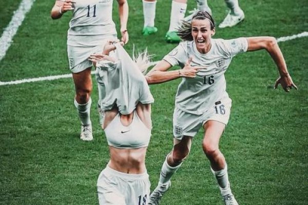 2017女足欧洲杯直播，激情四溢的足球盛宴-百挑一