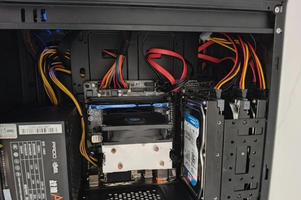 小主机NAS改造指南，从旧电脑到高性能存储中心的转变-百挑一