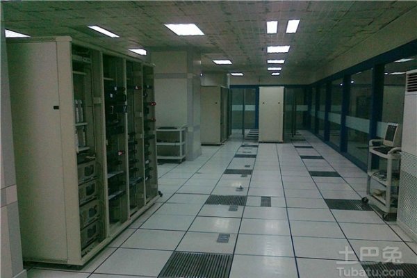 寻找性价比之选，便宜服务器托管商的挑选与解析-百挑一