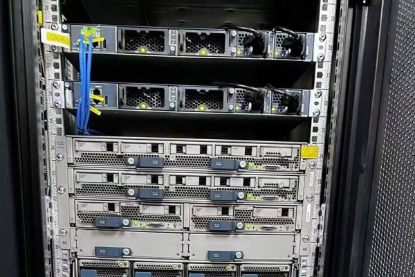 一台服务器多台电脑同时工作，高效与协作的完美结合-百挑一