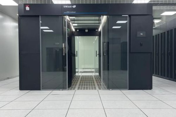 自建机房，全方位关注的挑战与机遇-百挑一